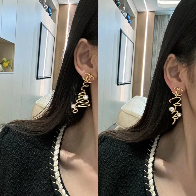 Ch**el earrings